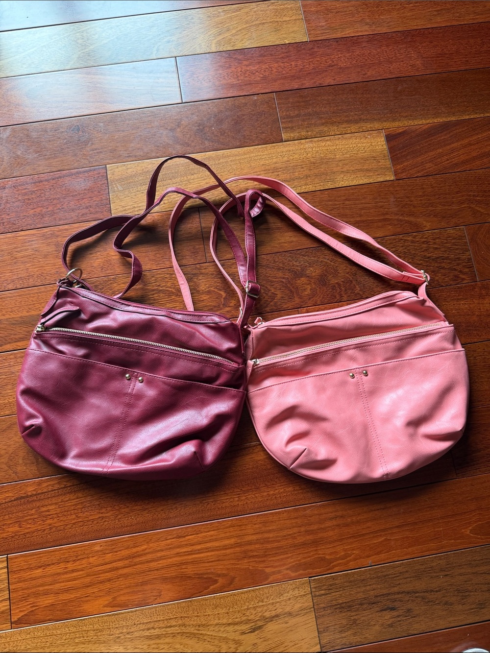 Shoulder Bags Retro Classics Set of Two Pink Burgundy Cross Body Bags
